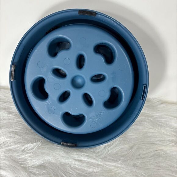 No Gobble Dog Food Puzzle Dish - prevents too fast eating, puzzle dish - Picture 4 of 4